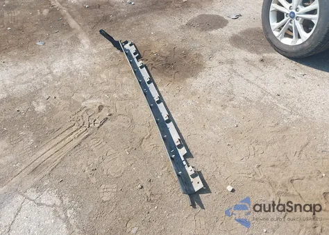 2018 Ford Escape Se z USA, uszkodzony, nr VIN 1FMCU9GD6JUC18643